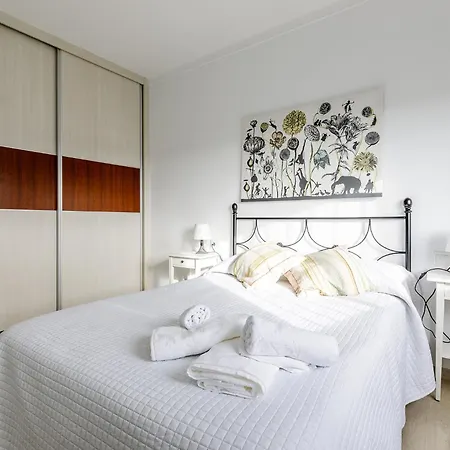 Apartment A&n
